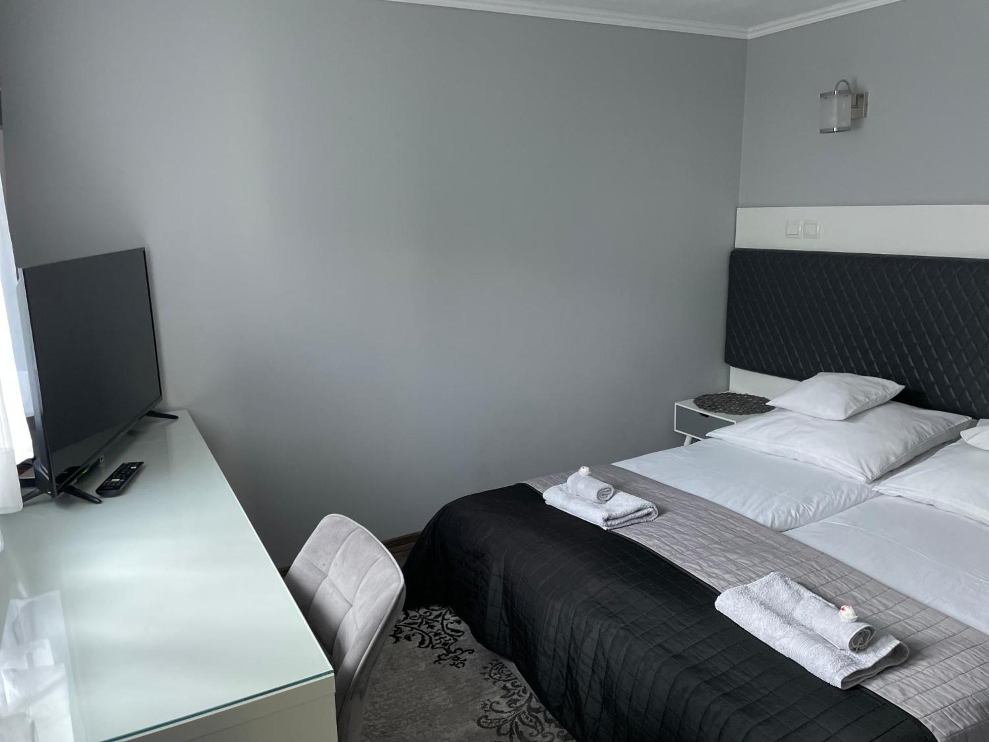 Apartament Lazur 皮拉 外观 照片
